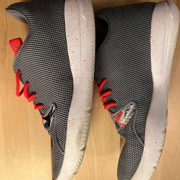 Jordan Ecliple Size 7y - Picture 4 of 4